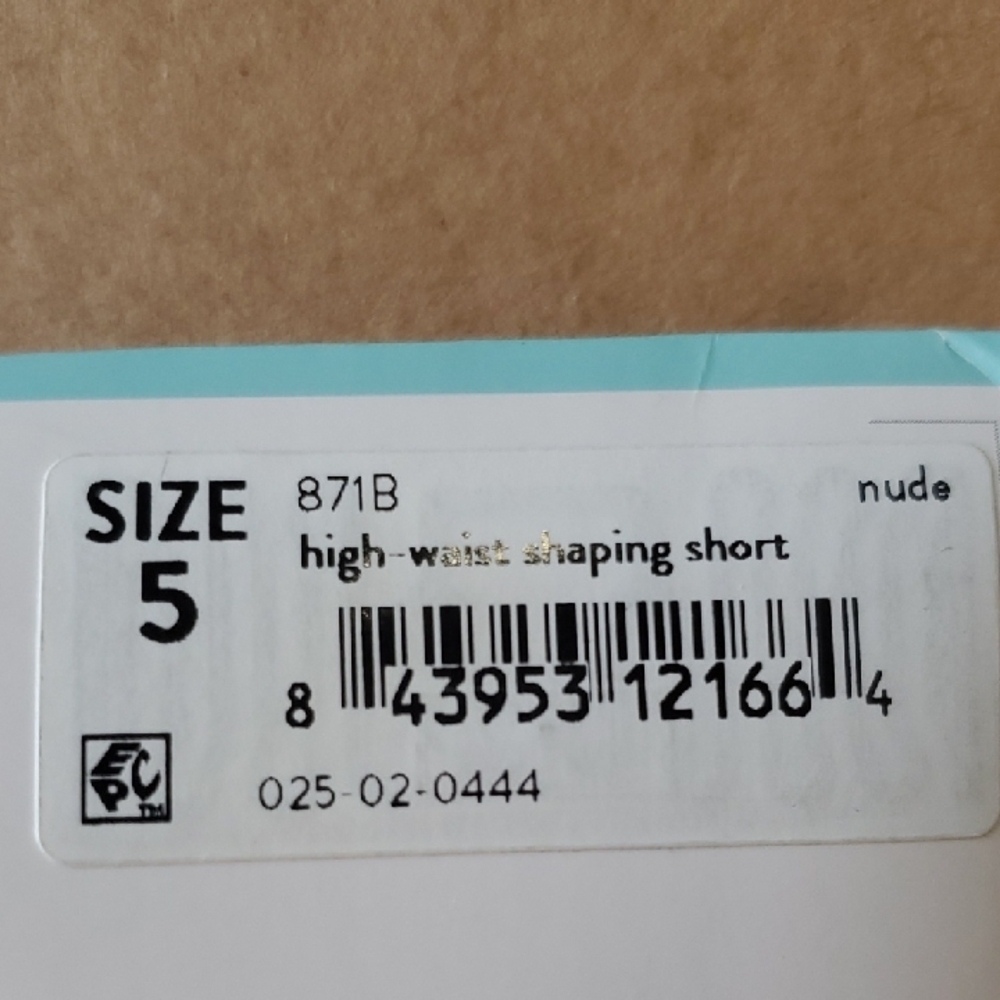 Assets by Spanx High-Waist Shaping Short - Beige - Picture 7 of 7